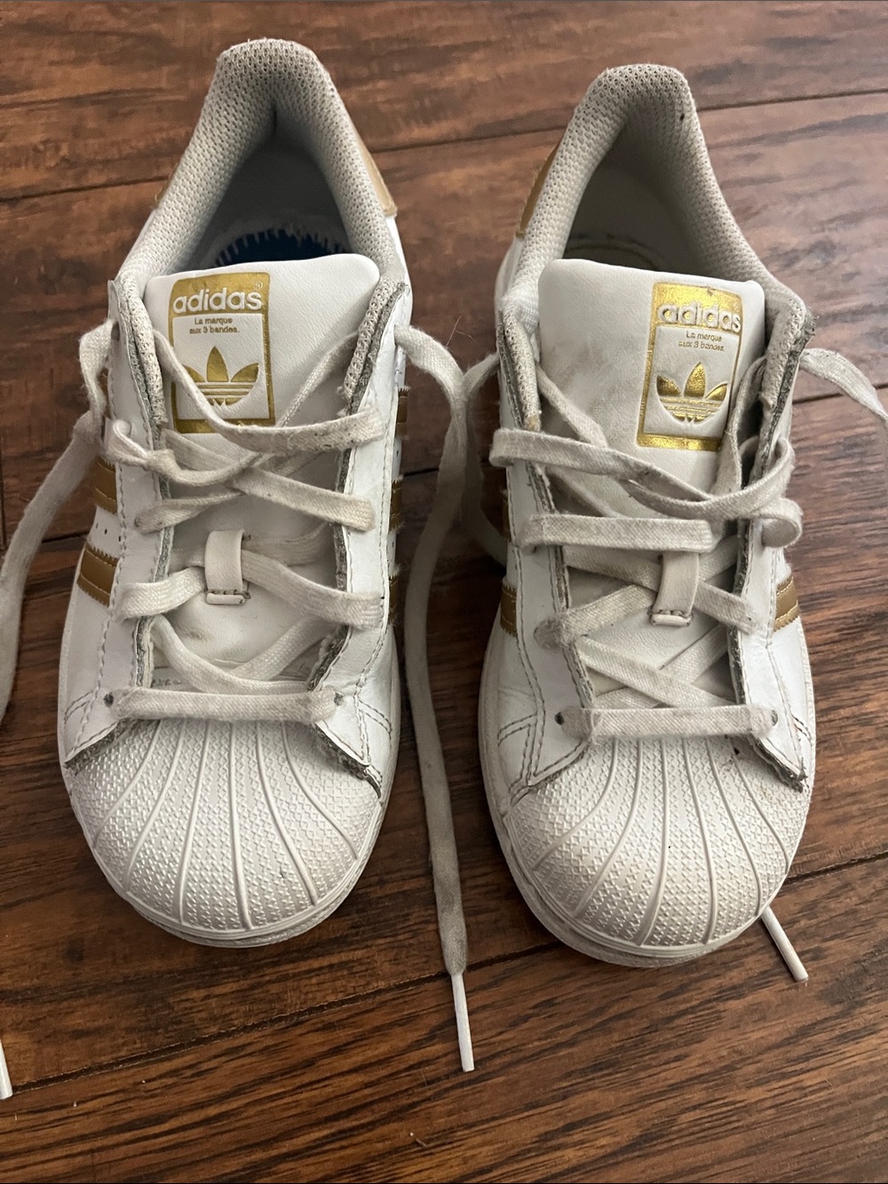 Adidas Superstar gold and white Kids Size 1